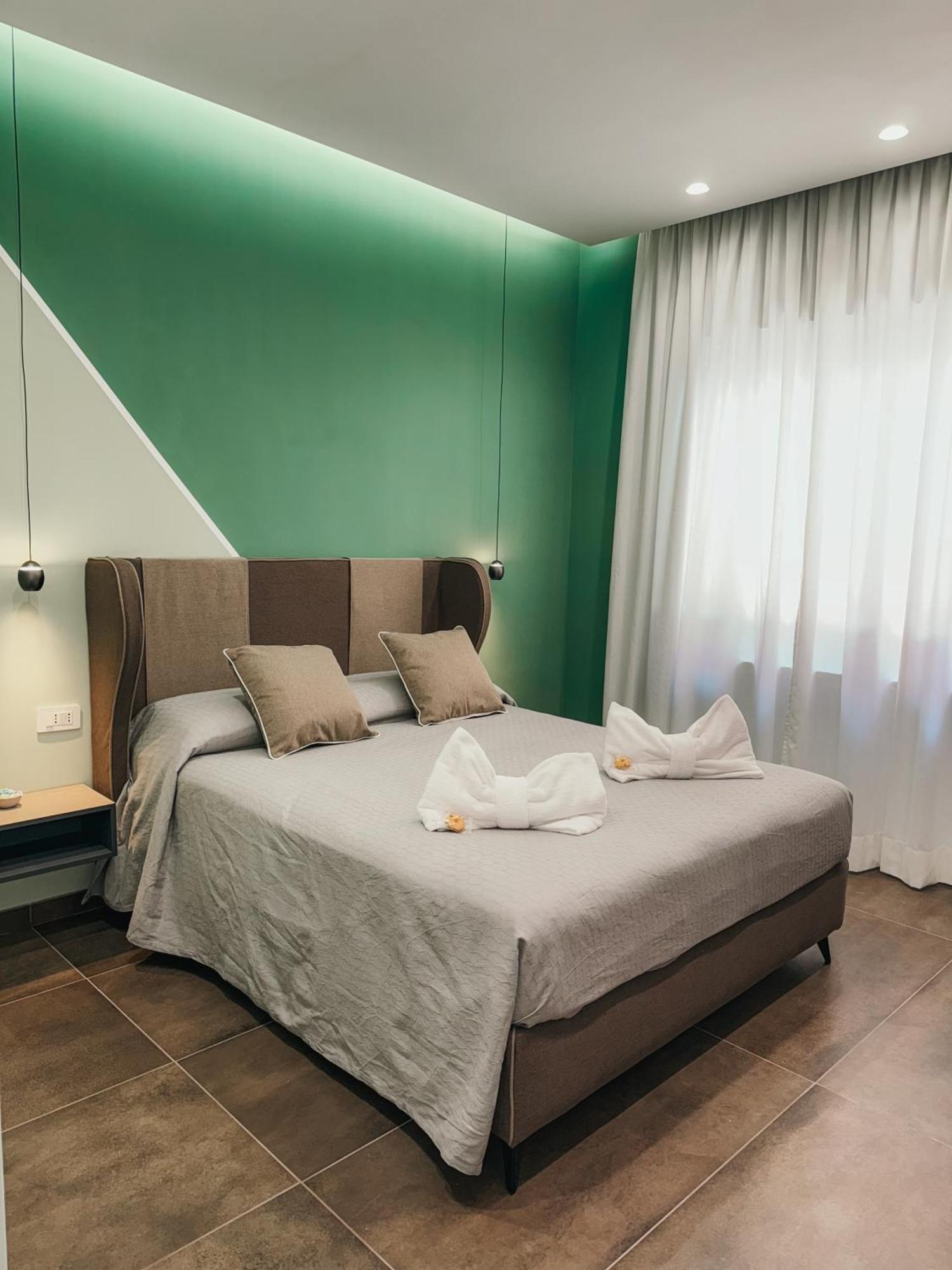 Re Lazzarone Suite Неаполь Екстер'єр фото