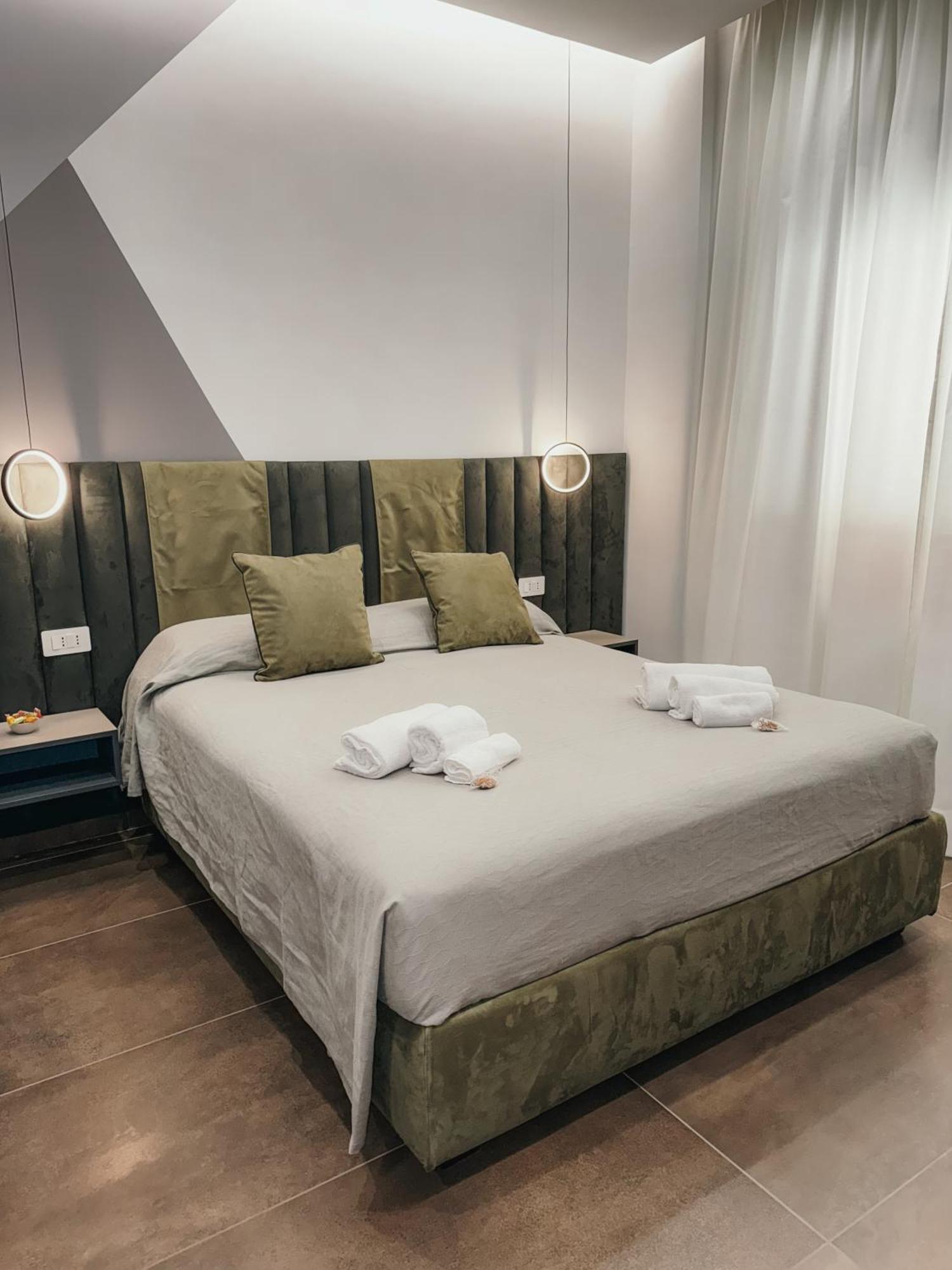 Re Lazzarone Suite Неаполь Екстер'єр фото